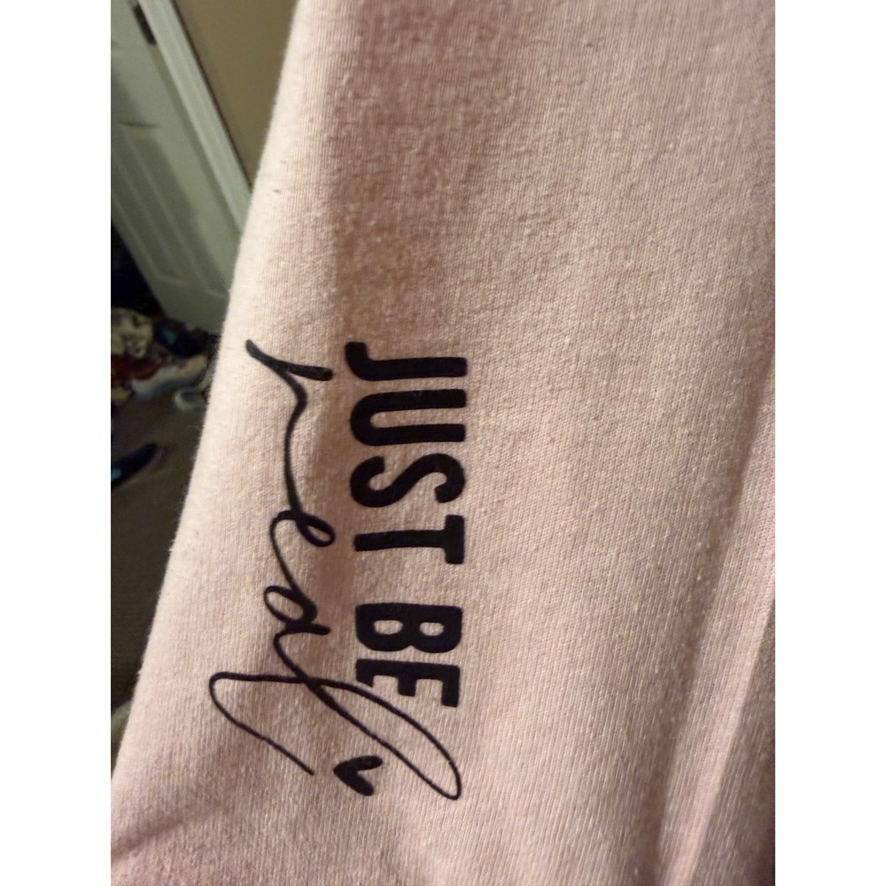 Gildan Heavy Blend Pink Graphic Sweatshirt You Dont Have To Be Perfect XL Floral - Picture 3 of 5